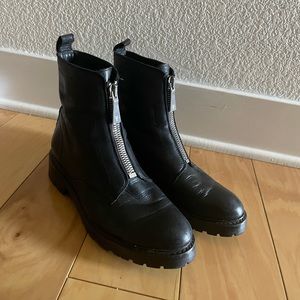 Frye Julie combat boot- size 9